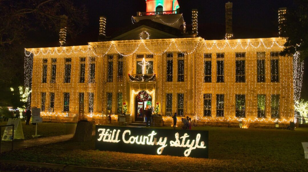 Holidays in Texas: Take a trip to these 10 twinkling town